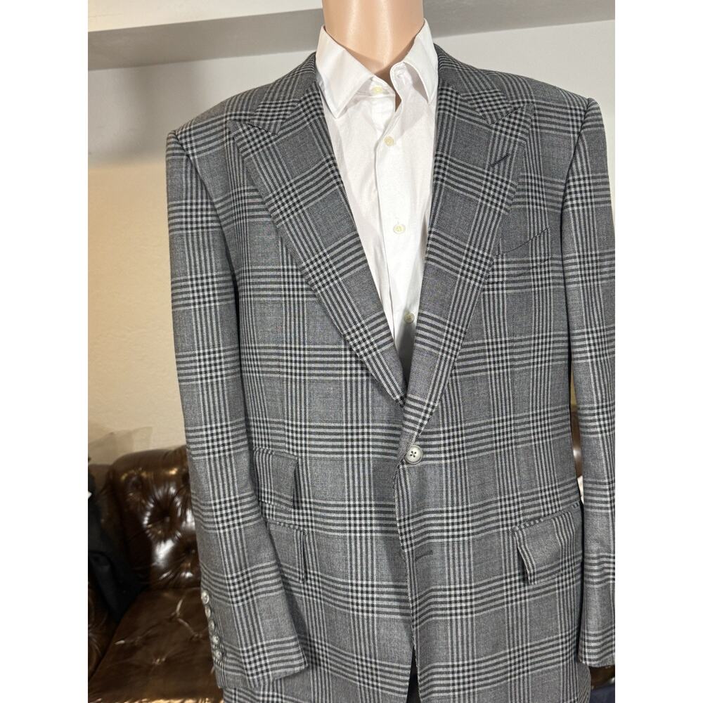 Tom Ford Gray Plaid Peak Lapel Wool Blazer 56R 46R US Men's EUC